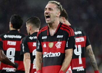 Flamengo derrota Remo por 3 a 0 e entra no G4 do Brasileiro