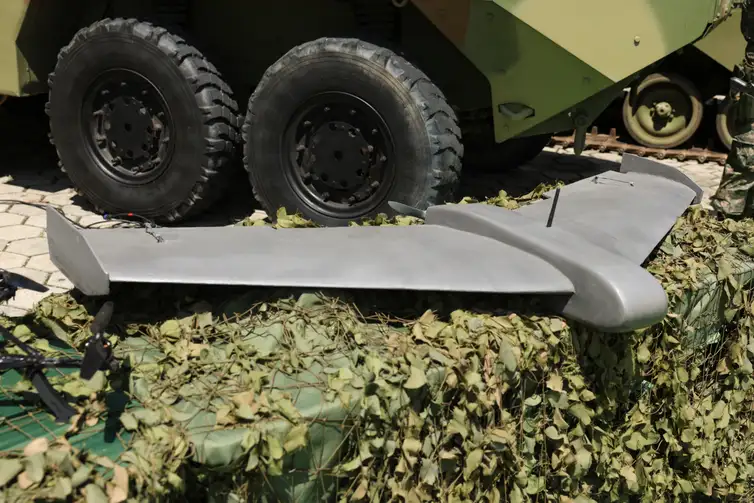 Tomaz Silva/Agência Brasil Rio de Janeiro (RJ), 04/03/2026 – Drones de ataque são apresentados em evento sobre as inovações tecnológicas do Corpo de Fuzileiros Navais, na Ilha das Cobras, na região central do Rio de Janeiro. Foto: Tomaz Silva/Agência Brasil