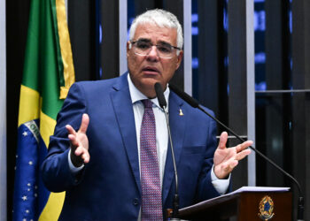 Girão afirma que manifestações pediram impeachment de ministros do STF