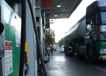 Governo e estados chegam a acordo para derrubar preço do diesel