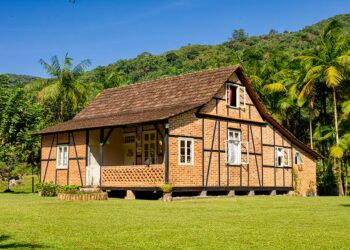 Lei cria Rota Turística do Enxaimel em Pomerode, em Santa Catarina