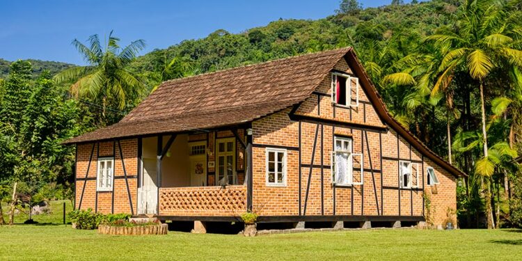 Lei cria Rota Turística do Enxaimel em Pomerode, em Santa Catarina