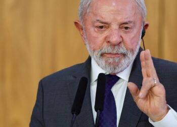Lula sobre visto de assessor dos EUA: só se liberar visto de Padilha