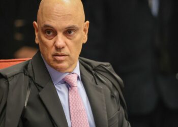Moraes expede mandado de soltura que autoriza domiciliar a Bolsonaro