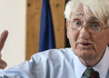 Morre filósofo alemão Jürgen Habermas aos 96 anos