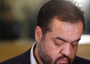 Nunes Marques pede vista e adia julgamento de Cláudio Castro no TSE