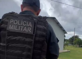 Operação integrada entre a Polícia Militar, a Marinha do Brasil e o Ibama resulta no resgate de mulher vítima de violência doméstica em área de difícil acesso, na região de Corumbá.