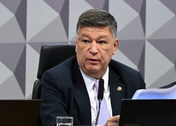 Para Viana, decisão de Dino sobre quebra de sigilos é 'precedente preocupante'