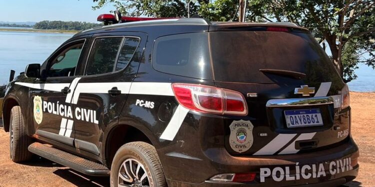 Polícia Civil cumpre mandado de busca e apreensão e prende homem por posse de arma de fogo e drogas em Eldorado