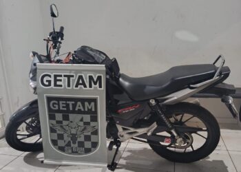 Polícia Militar em Três Lagoas realiza prisão de motociclista por direção perigosa de veículo