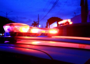 Polícia Militar prende jovem por descumprimento de medida protetiva e mulher por injúria em Coxim