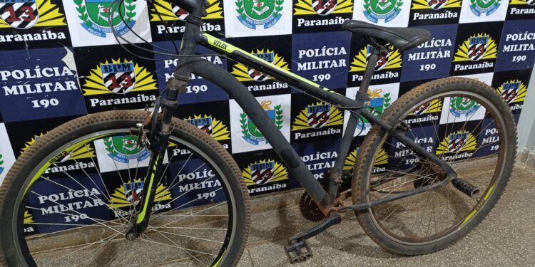 Polícia Militar recupera bicicleta furtada em unidade de saúde e detém autor monitorado por tornozeleira em Paranaíba
