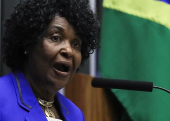 Reserva de cadeiras no Legislativo pode aumentar participação feminina