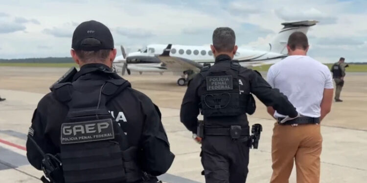 Escândalo Master: Prisão de Vorcaro emudece Brasília