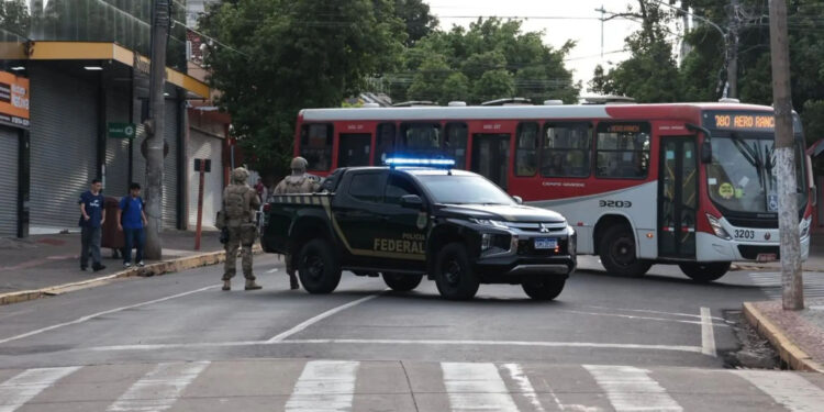 Operação contra contrabando fecha quadra no Camelódromo de Campo Grande