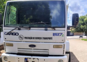 Motorista é preso com caminhão furtado em Coxim