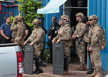 Policiais civis presos por contrabando são dispensados após operação federal