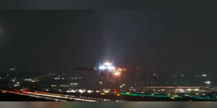 Explosão em motor de avião provoca pouso de emergência em Guarulhos