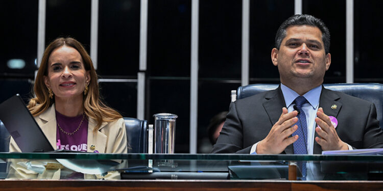 Senado aprova Programa Antes que Aconteça, que previne violência de gênero