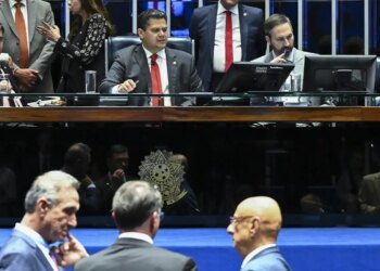 Senado aprova projeto que endurece penas para crimes de furto e roubo