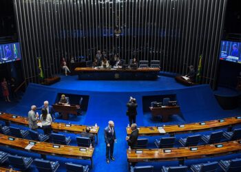 Senado aprova realização de sessão de debates temáticos e sessões especiais