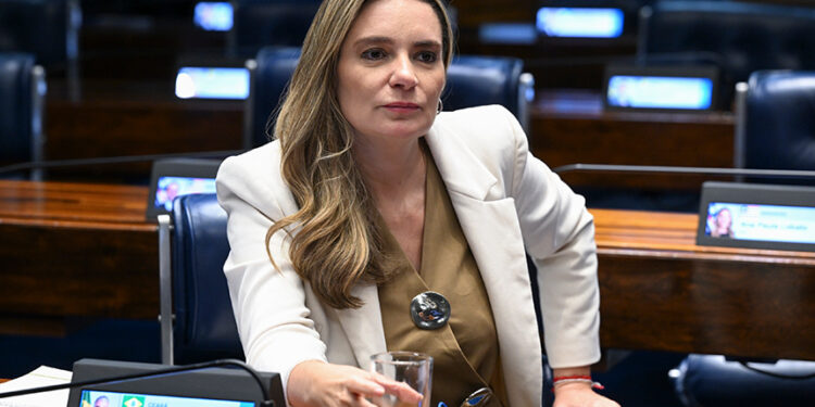 Senado promove sessões especiais em homenagem ao Mês da Mulher