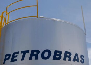 Setor de combustíveis sugere que Petrobras amplie importação de diesel