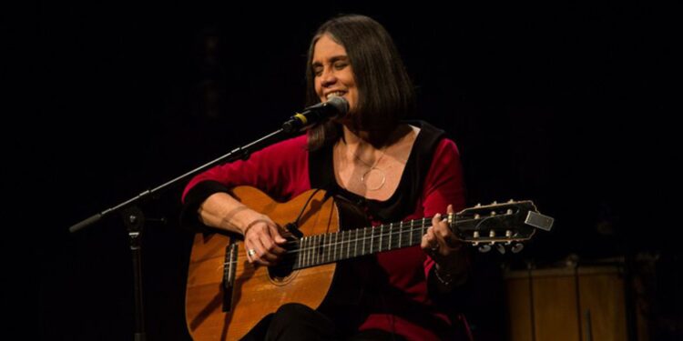 Show de Joyce Moreno embala programa Cena Musical, da TV Brasil