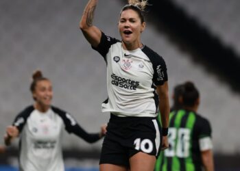 Sob o comando de Gabi Zanotti, Corinthians goleia América-MG