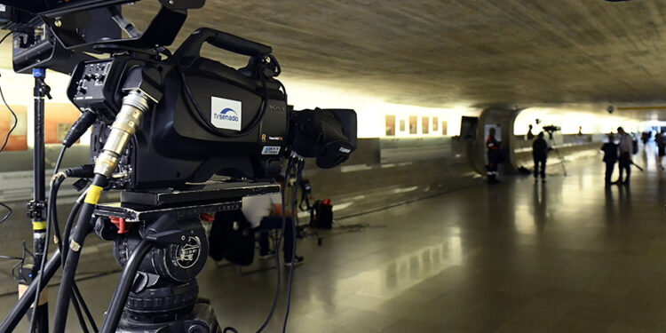 TV Senado faz 30 anos com novidades e sessão especial no Senado