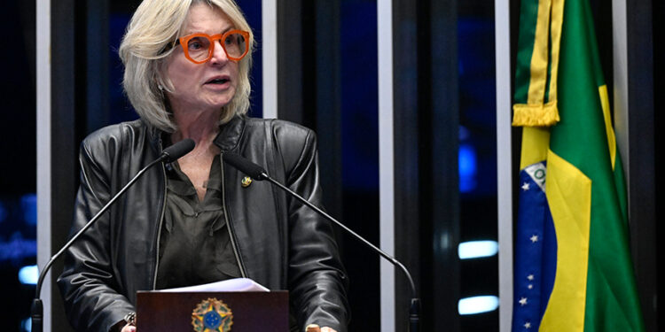 Em discurso, à tribuna, senadora Margareth Buzetti (PP-MT).