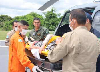 Idosa de 94 anos é resgatada de helicóptero no Pantanal