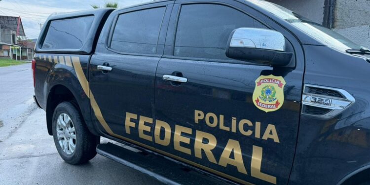 PF deflagra operação contra assessores fantasmas