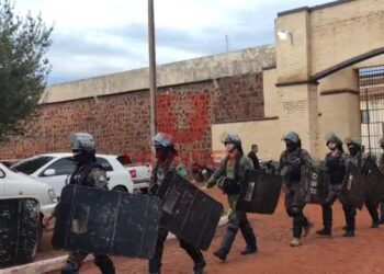 Familiares contestam transferência de presos em Pedro Juan Caballero