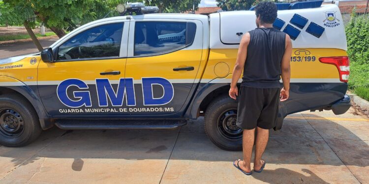 Jovem é preso por ameaçar mãe em Dourados