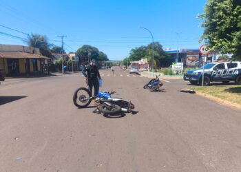Sem habilitação, motociclistas se envolvem em acidente em Ivinhema