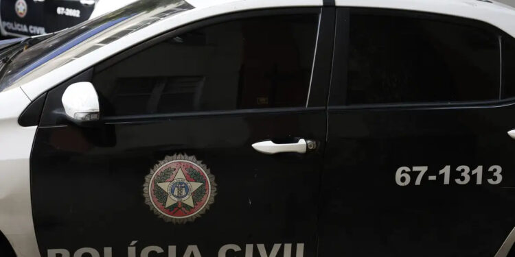 Casal é preso com canetas emagrecedoras e anabolizantes contrabandeados