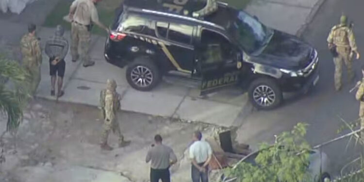 Justiça Federal mantém prisão de MC Poze após audiência de custódia