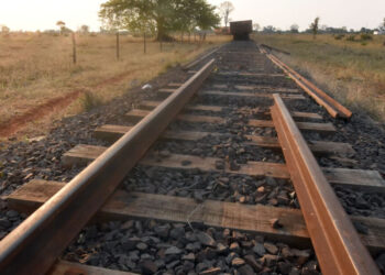 Ferrovia entra na mira após fogo atingir 17 mil hectares em Corumbá
