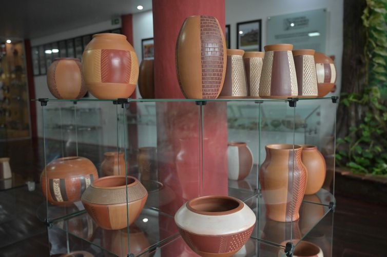 Paraupebas - Pará 19/04/2026 - Cerâmicas produzidas pelo grupo Mulheres de Barro. Foto: Washington Alves/ Ligth Press