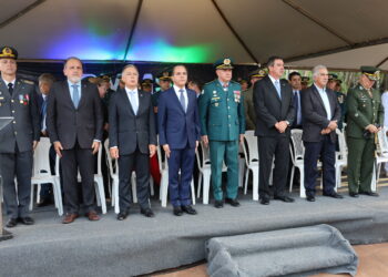 Delegado-Geral Adjunto participa de cerimônia de entrega da Medalha Tiradentes