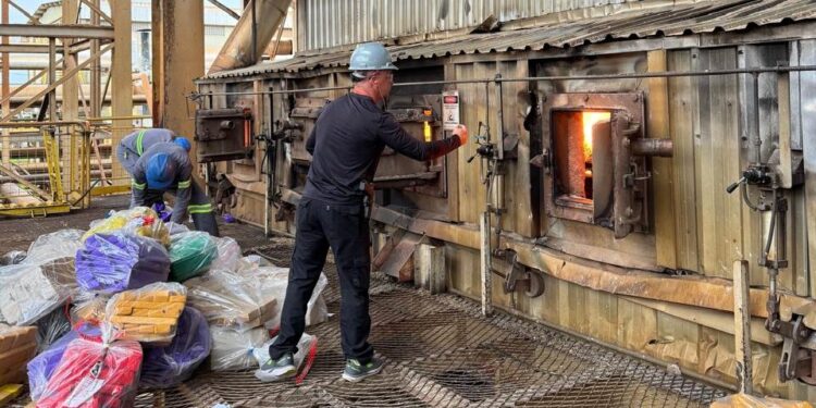 Polícia Civil incinera mais de três toneladas de drogas em Ivinhema