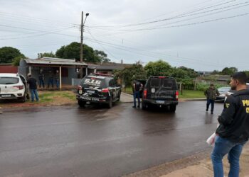 Polícia Civil desarticula grupo envolvido em furtos de caminhonetes e prende suspeitos em flagrante