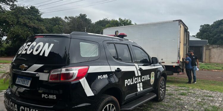 Força-tarefa apreende 1,5 tonelada de carne imprópria que seria fornecida em merenda escolar, em municípios do MS