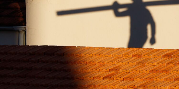 Brasil bate recorde em acidentes e mortes no trabalho em 2025