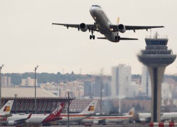 CMN libera crédito para empresas aéreas após alta dos combustíveis
