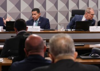 CPI do Crime Organizado: com habeas corpus, Ibaneis falta de novo