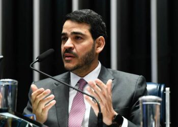 Chega ao Senado mensagem presidencial indicando Jorge Messias para o STF