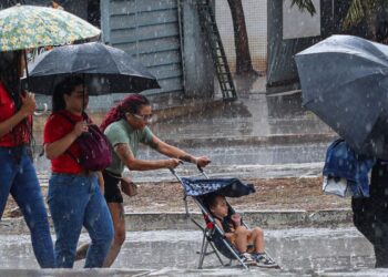 Chuvas e ventos intensos colocam algumas regiões do país em alerta