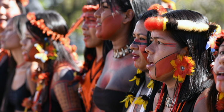 O lema deste ano é “Nosso marco é ancestral. Sempre estivemos aqui!”.